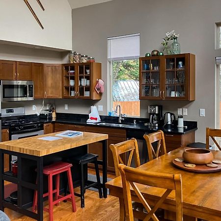 Hanging Glacier Chalet Girdwood Εξωτερικό φωτογραφία
